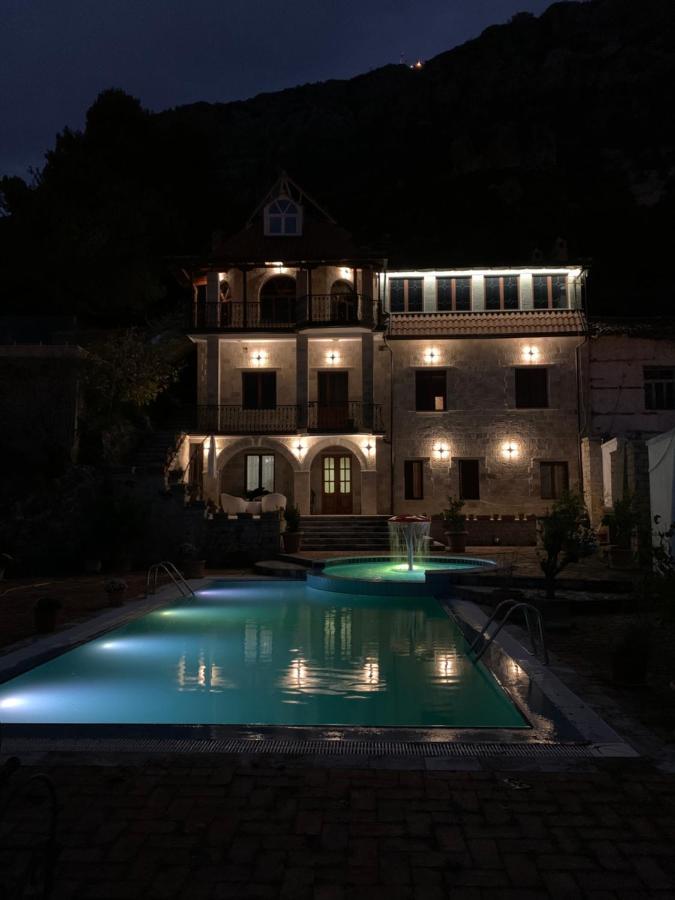 Celaj “the Castle” Villa Krujë